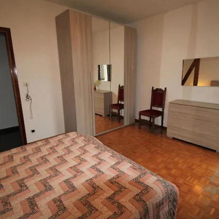 Guattini By Interhome Apartamento